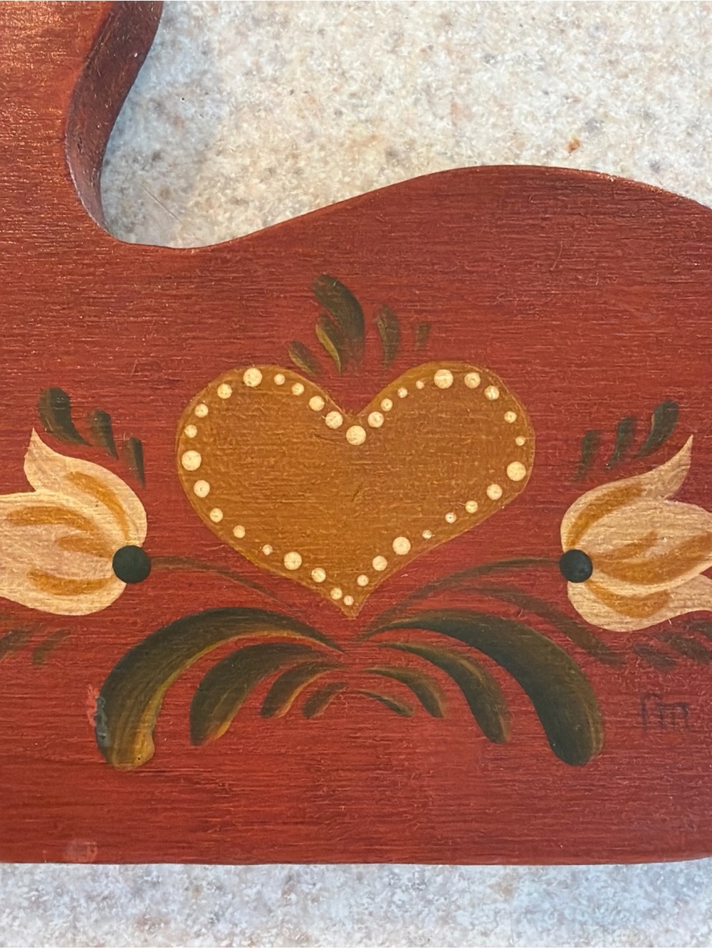 Folk Art Red Wooden Duck Wall Decor with Heart Floral Motif - Picture 3 of 16